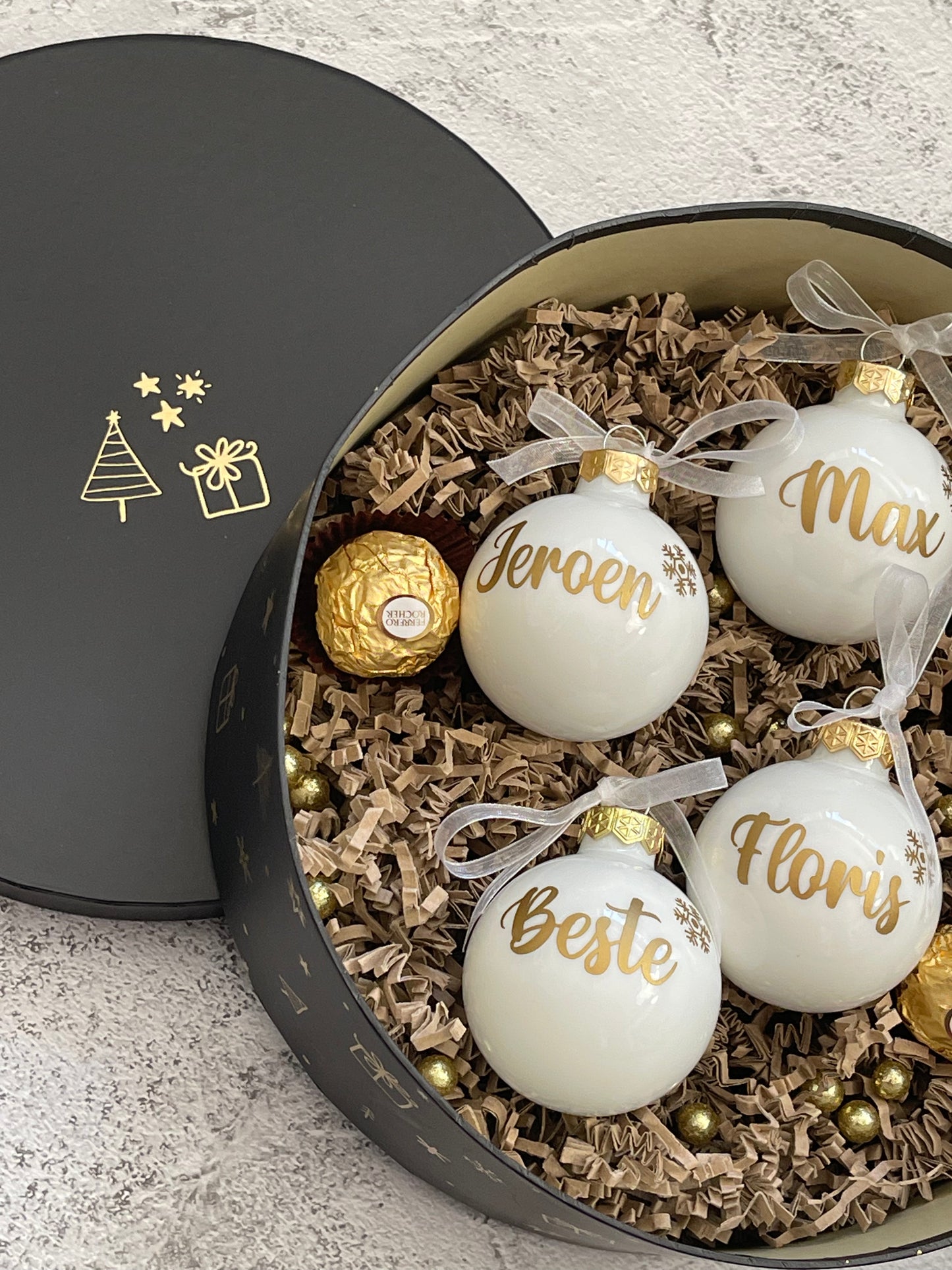 Gepersonaliseerde kerstbal geschenkdoos