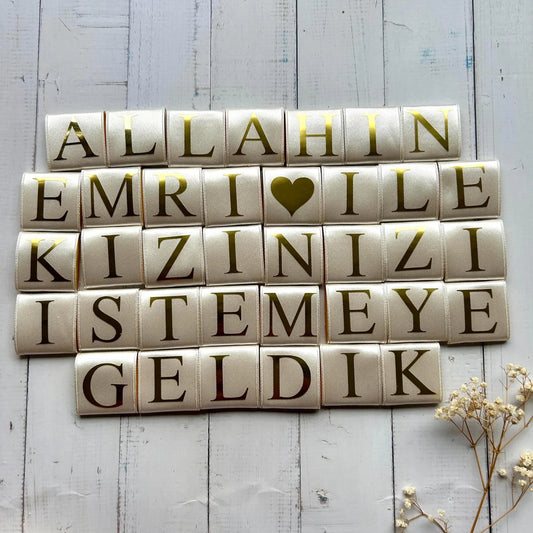 söz tepsisi etiket, parlak altın harfler