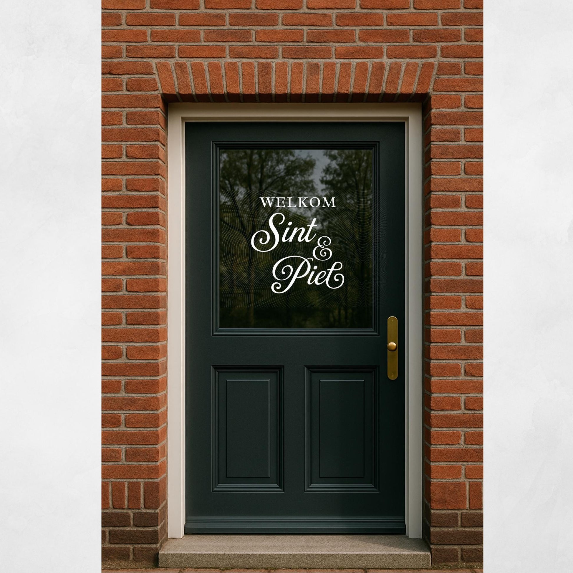 Black door with 'WELKOM Sint & Piet' text on a glass